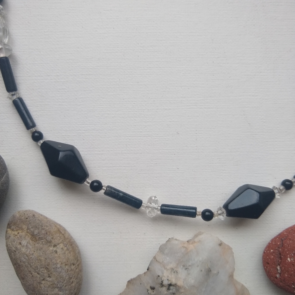 Beautiful necklace - Picture 4 of 8